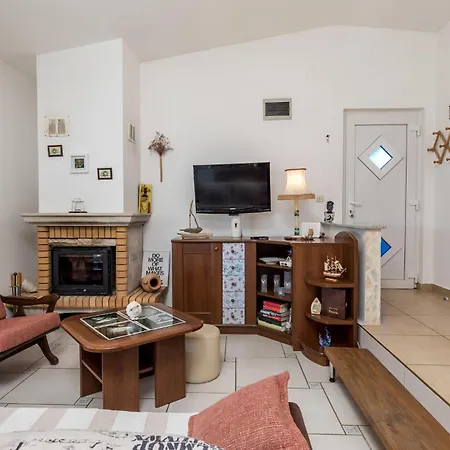 3 Bedroom Pet Friendly In * Mandre