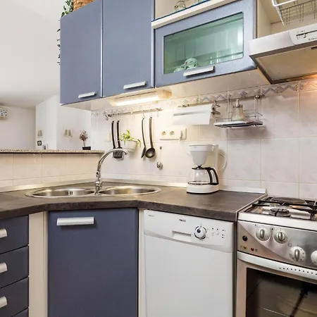 3 Bedroom Pet Friendly In * Mandre